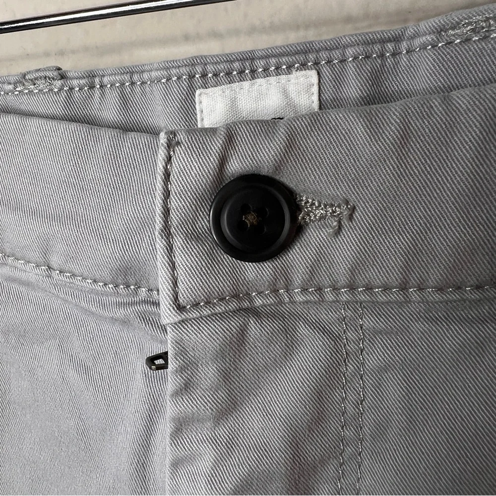 Gap Men Chino Shorts Cotton Size 30 Light Gray Essential Khaki 10” Short